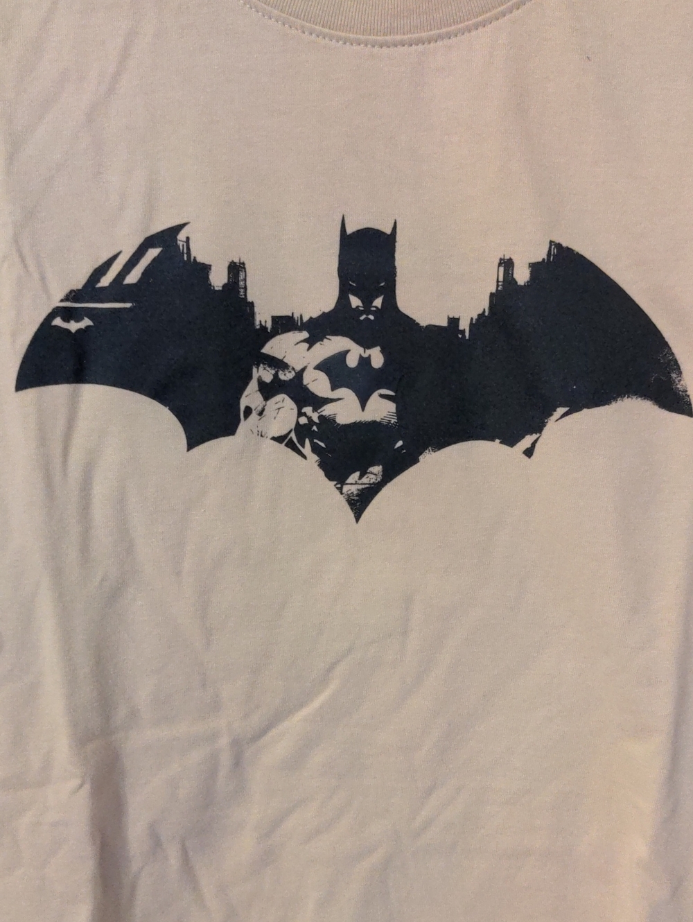 DC Comics Batman Logo Graphic Tee Beige Streetwear Size Medium NWT